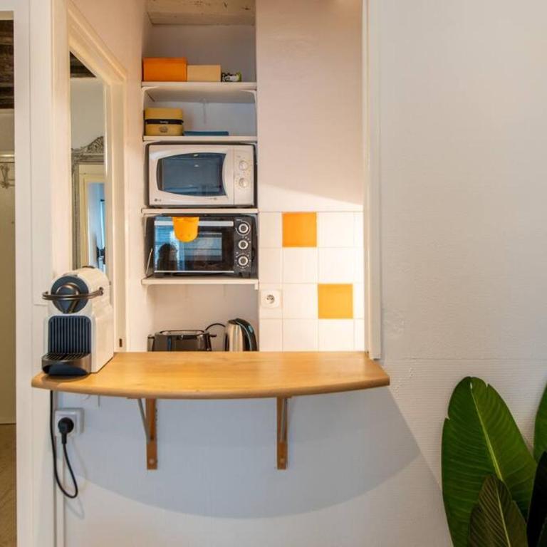 Beautiful studio on the most prestigious street Saint-Honore - Near Louvre, amazing location! - Studio Deluxe - 3