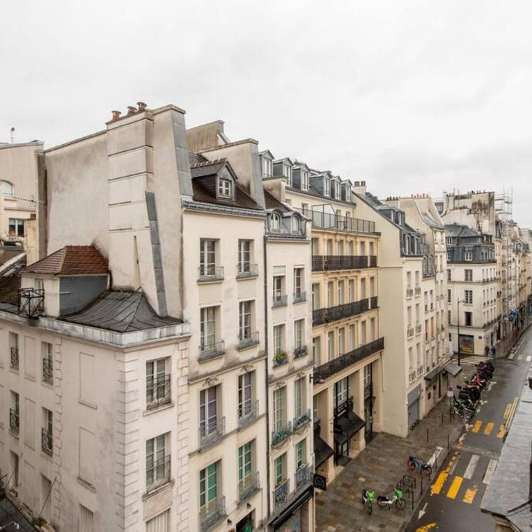 Beautiful studio on the most prestigious street Saint-Honore - Near Louvre, amazing location! - Studio Deluxe - 35