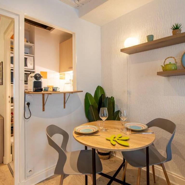 Beautiful studio on the most prestigious street Saint-Honore - Near Louvre, amazing location! - Studio Deluxe - 24
