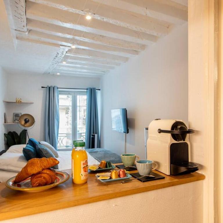 Beautiful studio on the most prestigious street Saint-Honore - Near Louvre, amazing location! - Studio Deluxe - 19