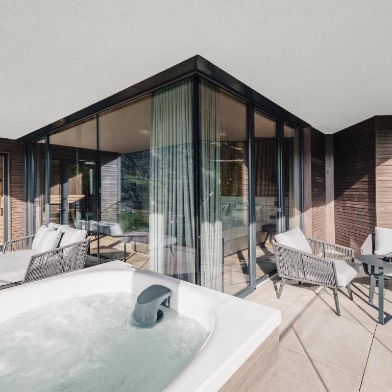 Avidea - Adults Only - Suite Executive - 2