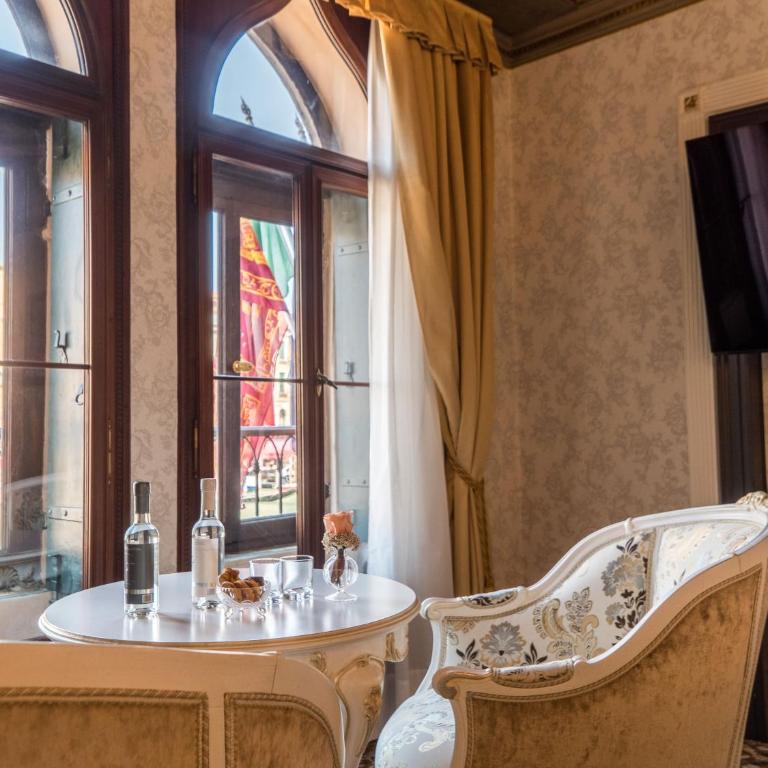 EGO' Boutique Hotel - The Silk Road - Junior Suite con Vista Canal Grande - 4