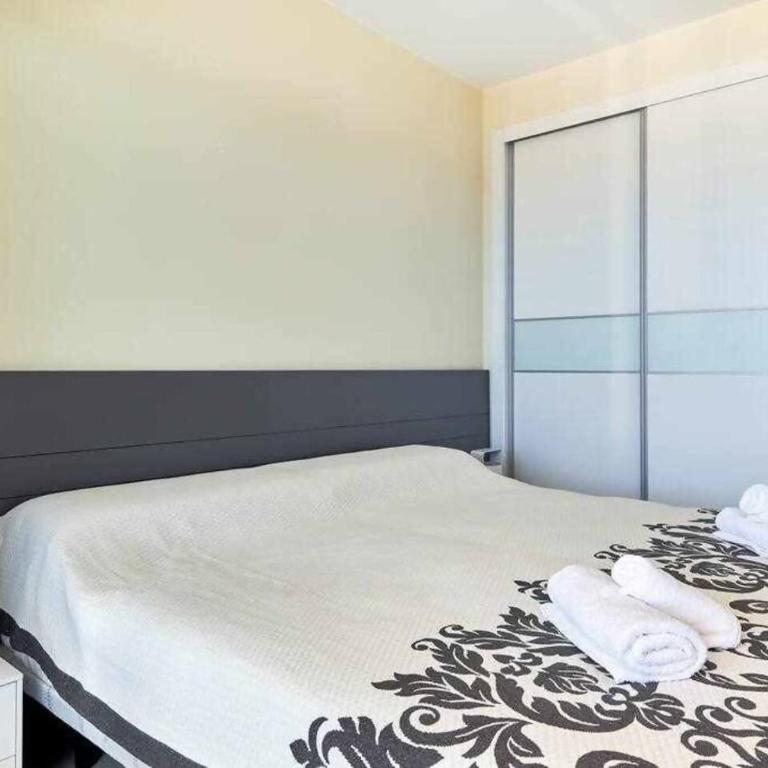 Exclusivo apartamento frente al mar en Infinity - Apartamento de 2 dormitorios - 6