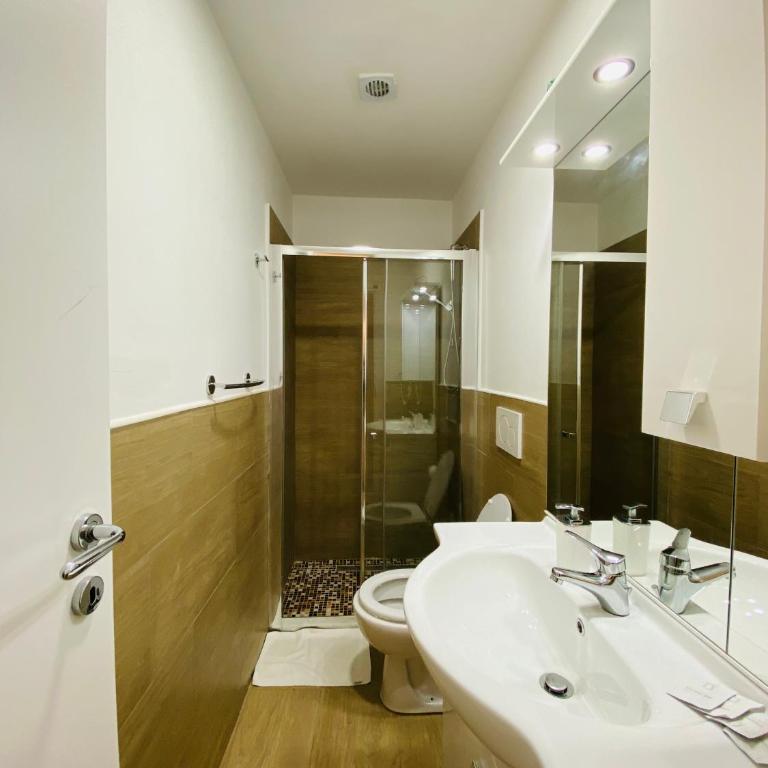 Stephany's Guesthouse - Camera Matrimoniale Economy - 2