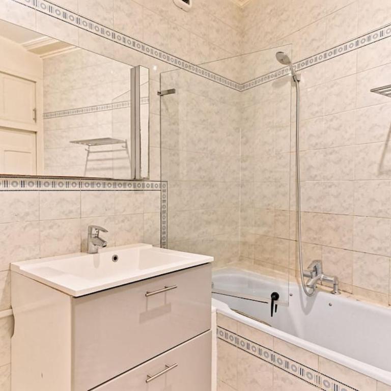 Appartement Haussmannien lumineux et central- II - Appartement 1 Chambre - 21