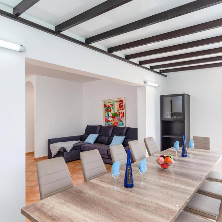 Villa Alvaro Dos by Villa Plus - Villa - 5