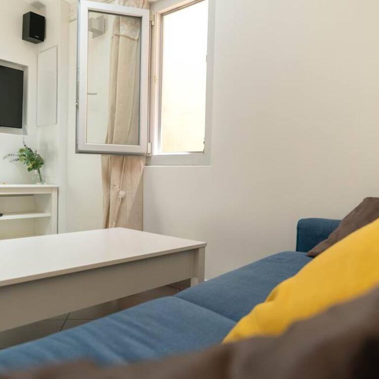 SK Joli Studio, Le Port, Clim, Tramway, Wifi 17 BONAPARTE - Appartement 1 Chambre - 11