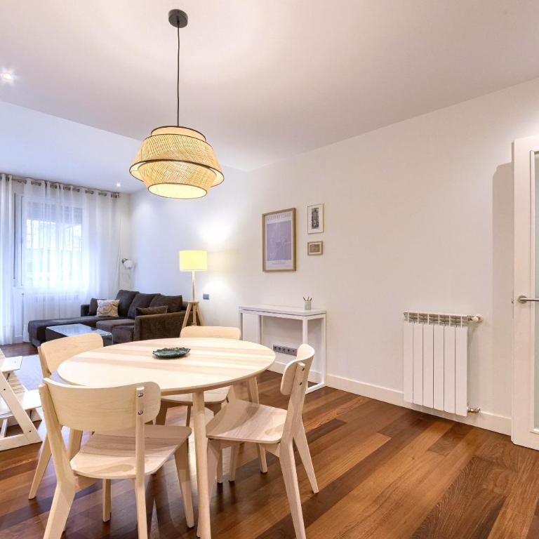 VT Céntrico con Encanto Cerca de San Mamés - Two-Bedroom Apartment - 3