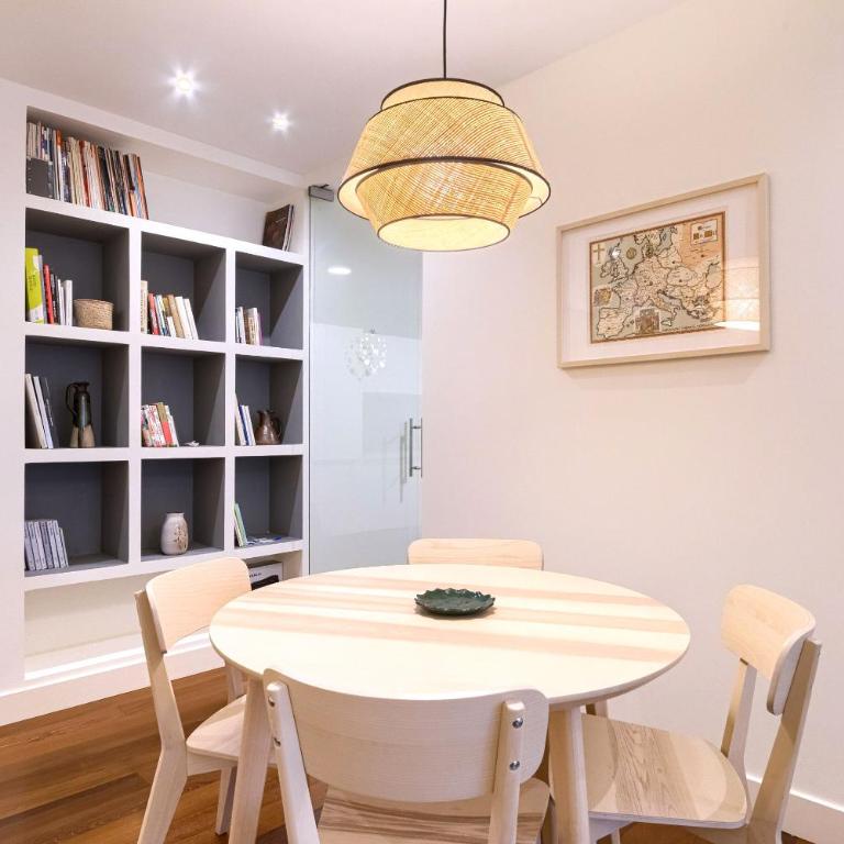 VT Céntrico con Encanto Cerca de San Mamés - Two-Bedroom Apartment - 8
