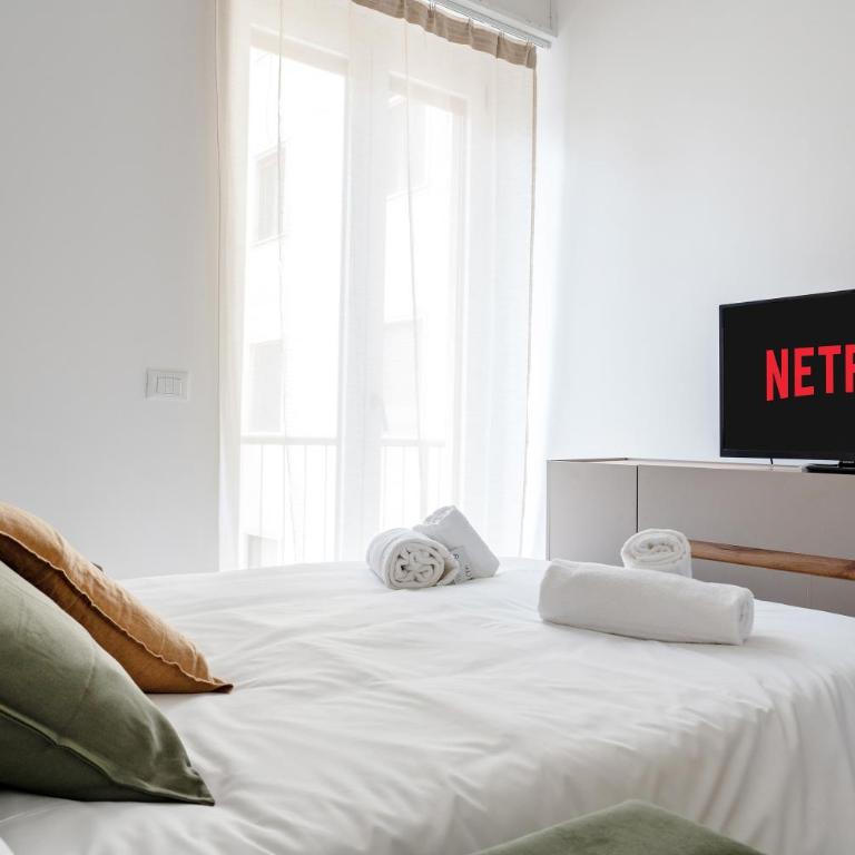 PORTA ROMANA Nuovo Trilocale Wifi e AC - Appartamento con 2 Camere da Letto - 4