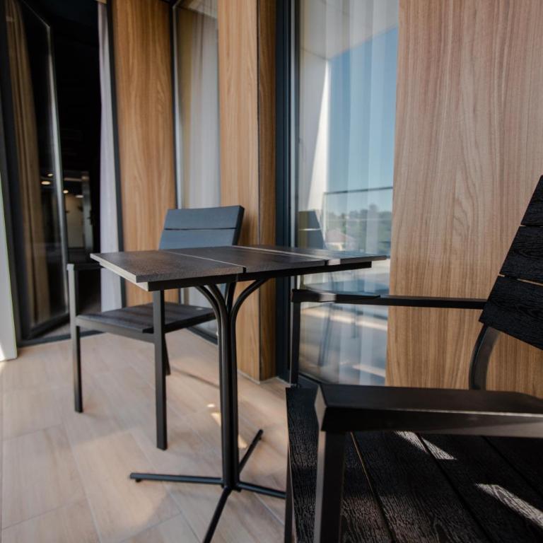 HOTEL LOBBY - Triple Room with Balcony - 4