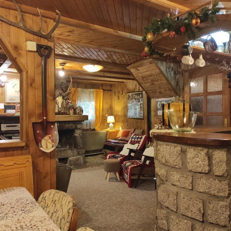 Drvenica Cabin - Three-Bedroom House - 3