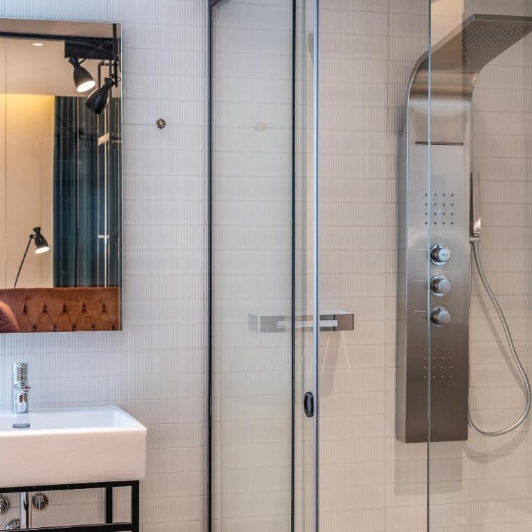 Axel Hotel Bilbao - Adults Only - Junior Suite - 6