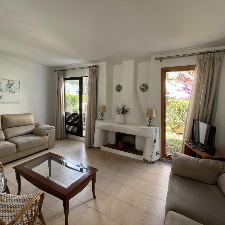 Estepona - Playa - 2 dormitorios con amplio jardín al lado del mar Ev1 - Apartamento - 12