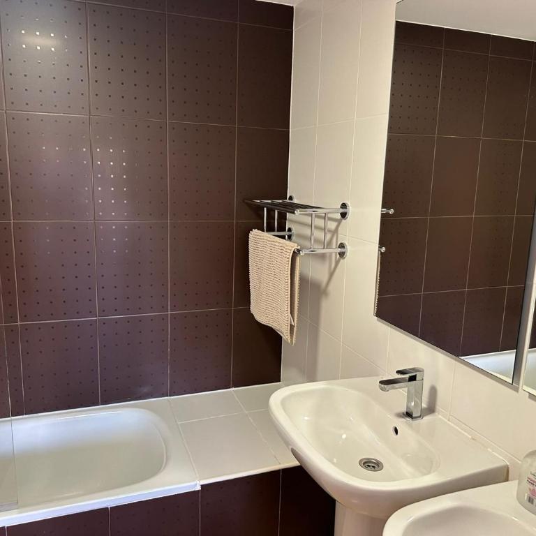 Mar Menor Golf Resort 2 Bed Apartment - Apartamento de 2 dormitorios con vistas a la piscina - 8