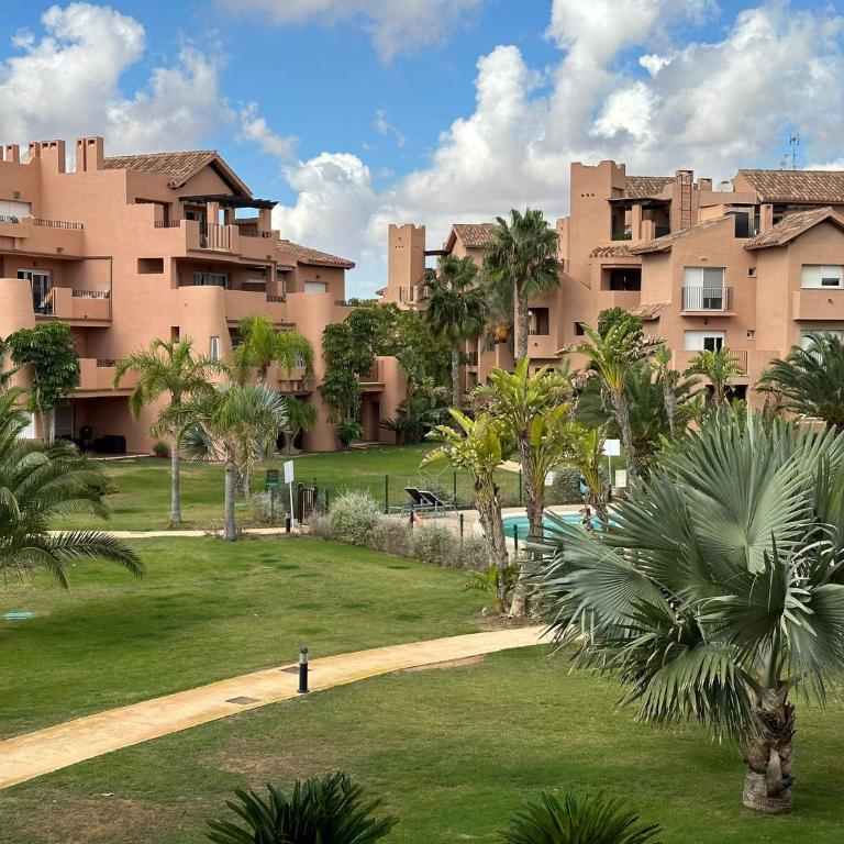 Mar Menor Golf Resort 2 Bed Apartment - Apartamento de 2 dormitorios con vistas a la piscina - 16