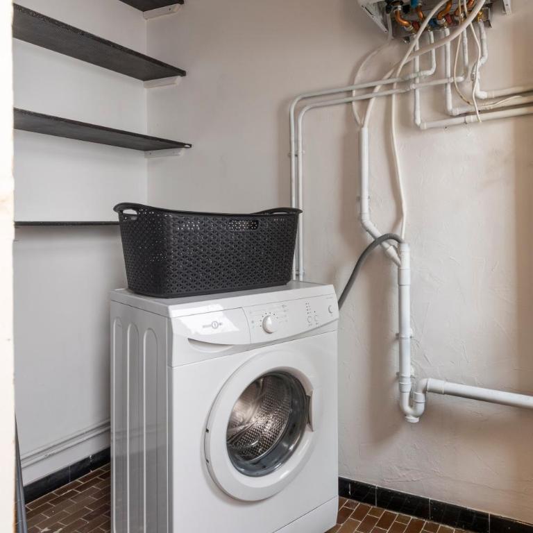 l'atypique au centre des arcades Elégant Spacieux - Appartement 2 Chambres - 52