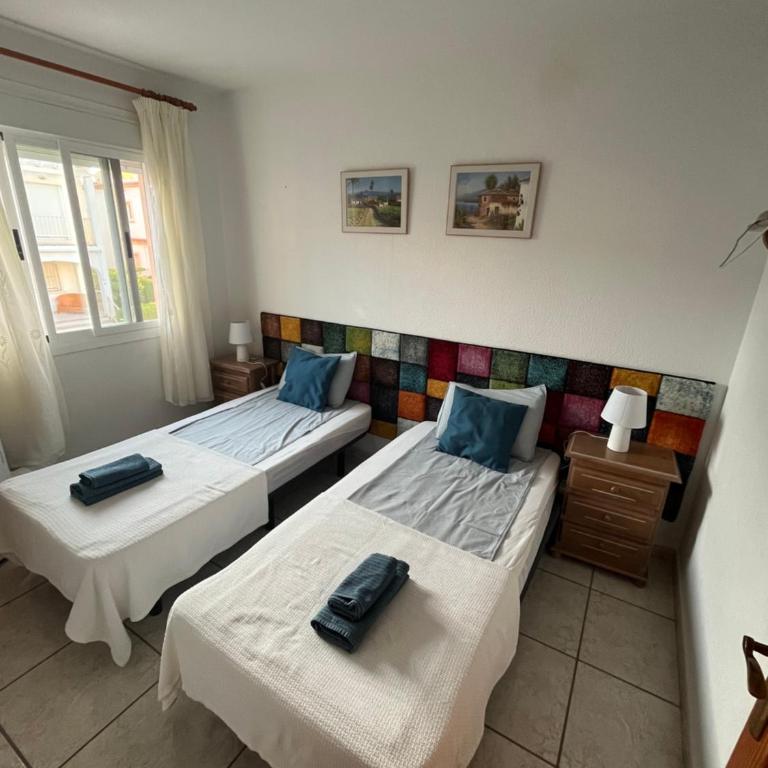 Bougain-casa - Two-Bedroom Apartment - 6