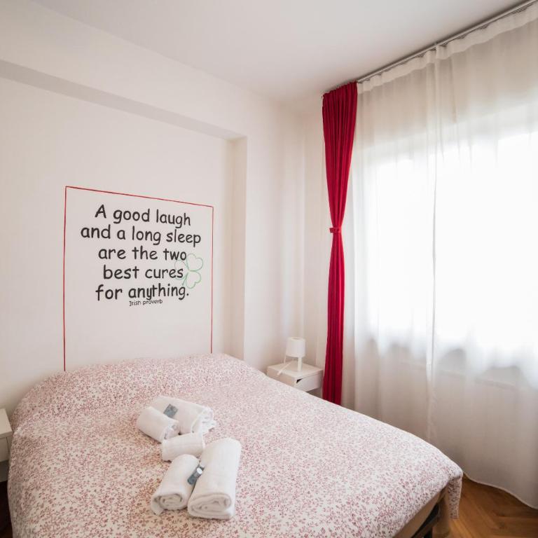 B&B Cento Passi Dalle Mura - Camera Matrimoniale con Bagno Privato Esterno - 1
