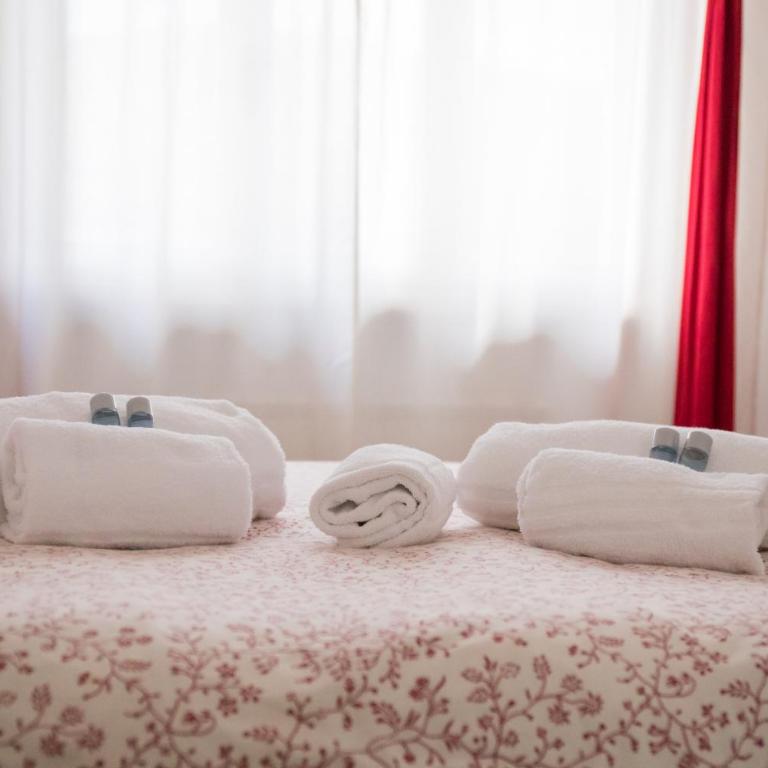 B&B Cento Passi Dalle Mura - Camera Matrimoniale con Bagno Privato Esterno - 2