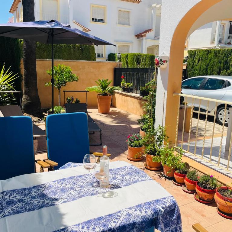 Bougain-casa - Two-Bedroom Apartment - 4