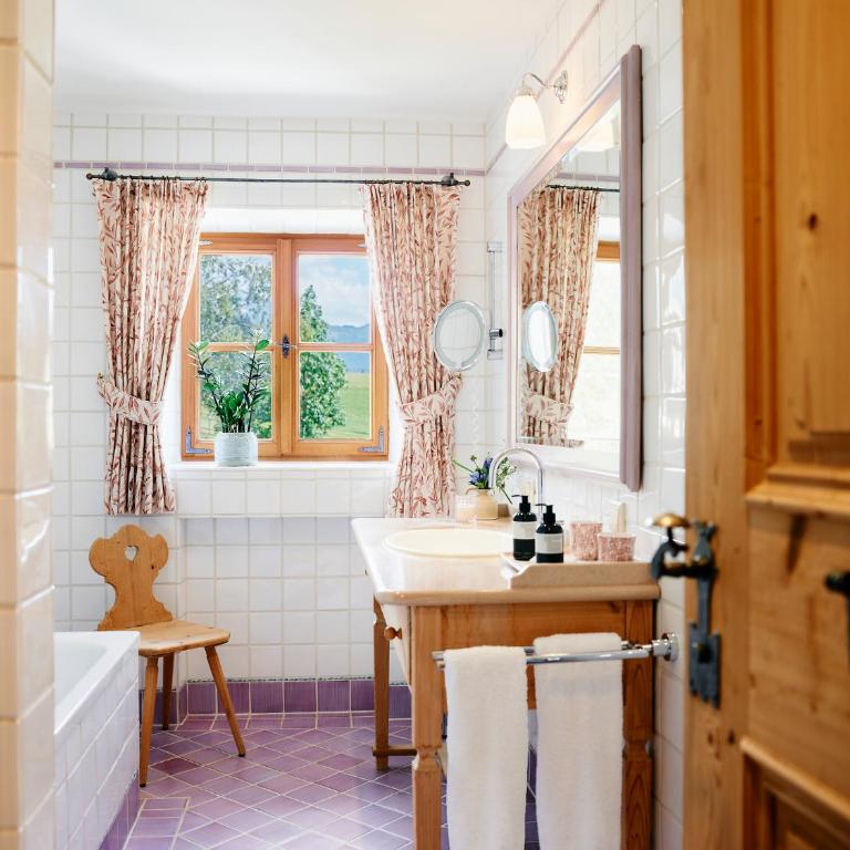 TAUROA Winterstellgut - Suite - 4