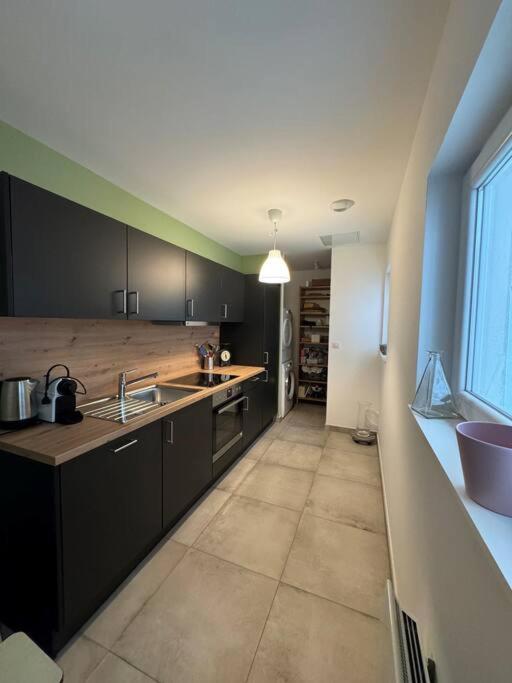 Appartement au calme proche centre ville - Appartement 1 Chambre - 17