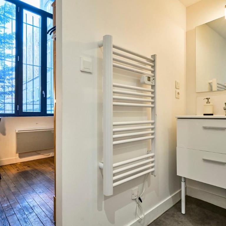 Bright 3-bedroom 2-bathroom flat. - Appartement - 11