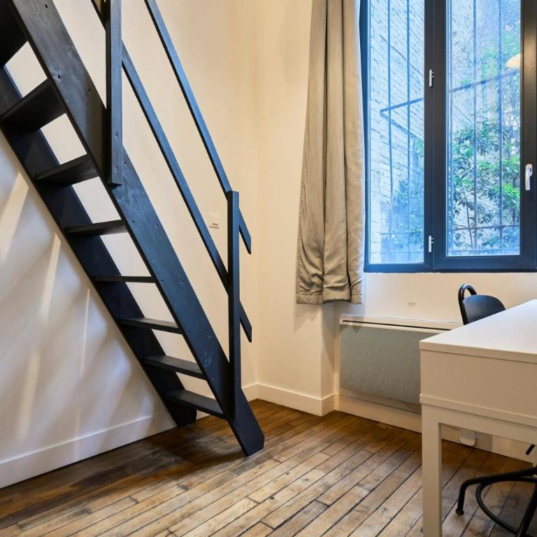 Bright 3-bedroom 2-bathroom flat. - Appartement - 19