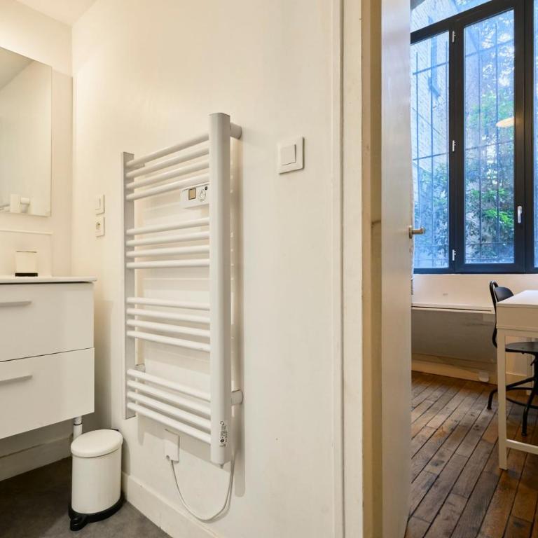 Bright 3-bedroom 2-bathroom flat. - Appartement - 17