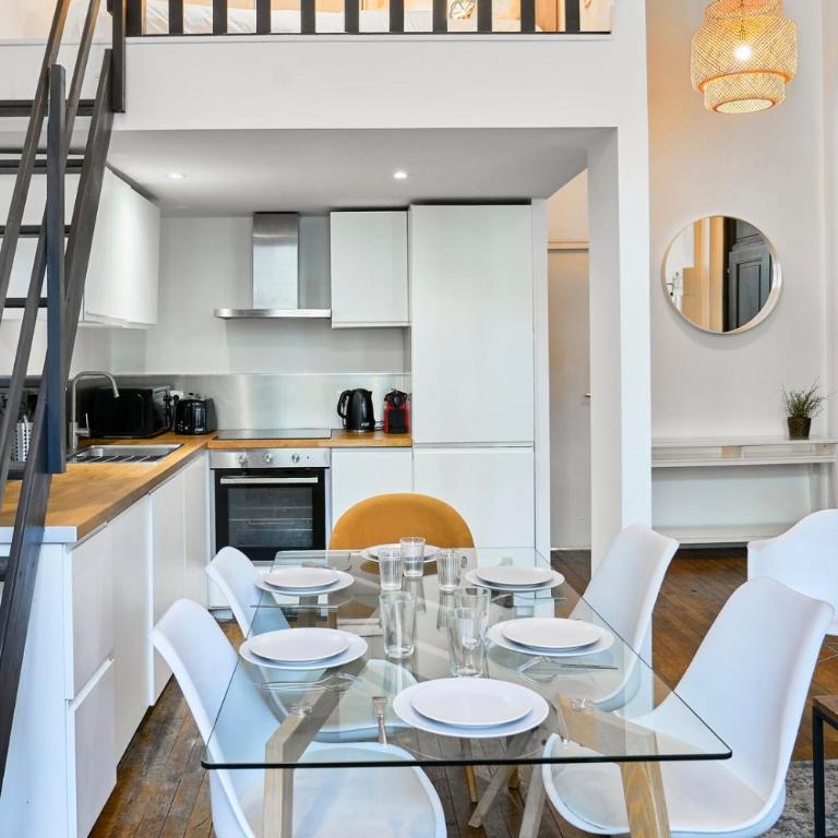 Bright 3-bedroom 2-bathroom flat. - Appartement - 22