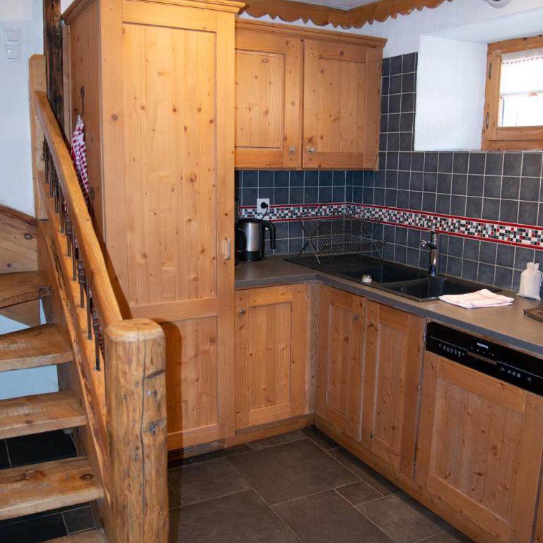 CHALET de charme 13 personnes avec Sauna SKI O PIEDS - Chalet 6 Chambres - 23