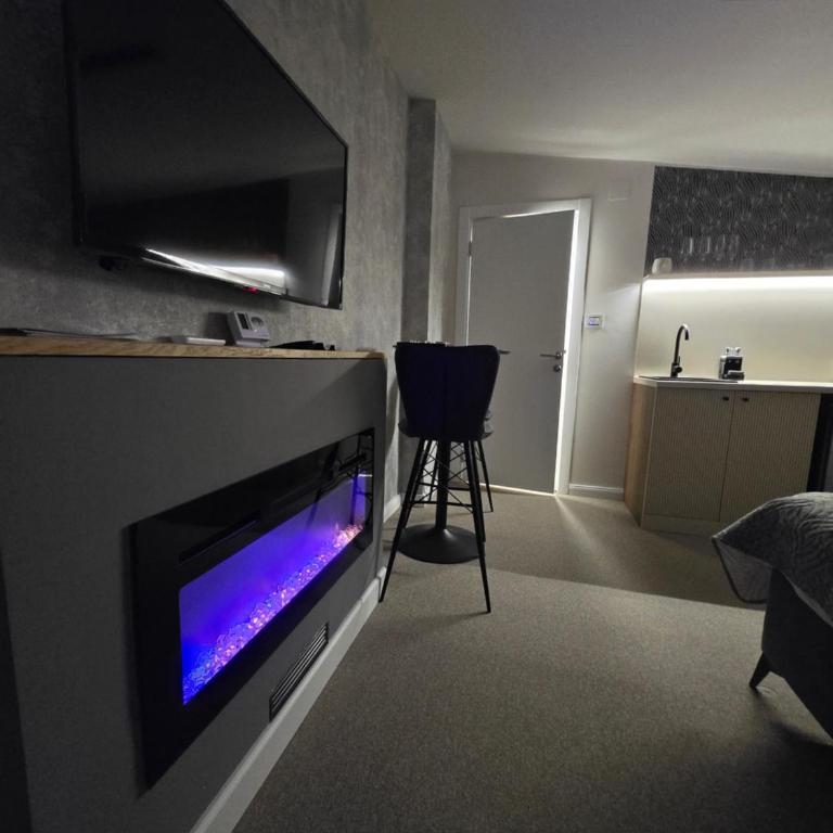Face 3 Center SUBOTICA - King Room with Spa Bath - 9
