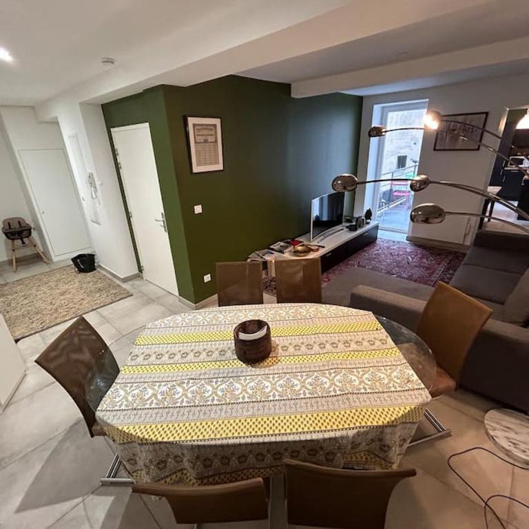Appartement spacieux 100m2 avec 3 chambres 3 SDB - Apartment mit 3 Schlafzimmern - 16