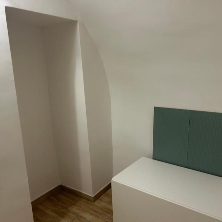 Giordy house Napoli Centro - Four-Bedroom Vacation Home - 36