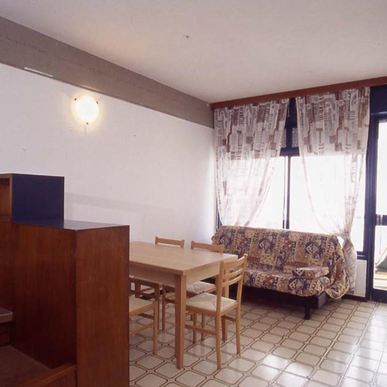RESIDENCE PENELOPE - WALTERIGATO Apartments SOLO PER FAMIGLIE - Appartamento con 2 Camere da Letto - 4