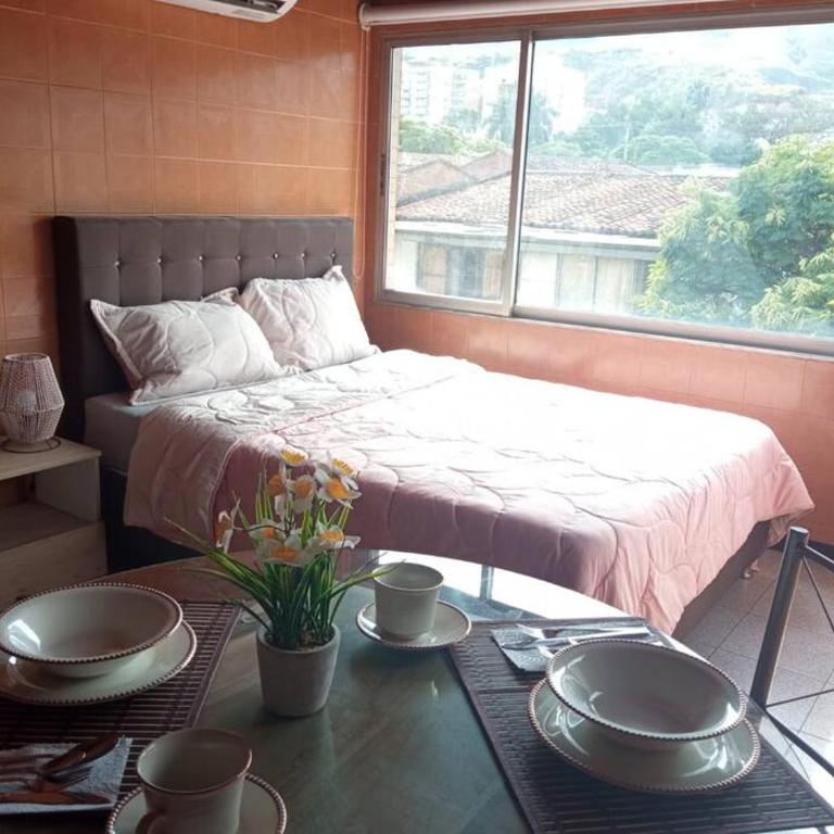 Loft con iluminación natural vista a las montañas - Apartamento de 1 dormitorio - 25