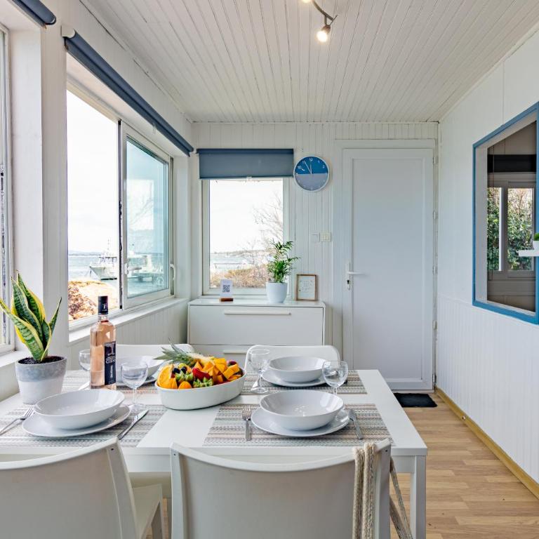 La Roche, cabanon cosy les pieds dans l’eau avec vue exceptionnelle - Maison 1 Chambre - 11