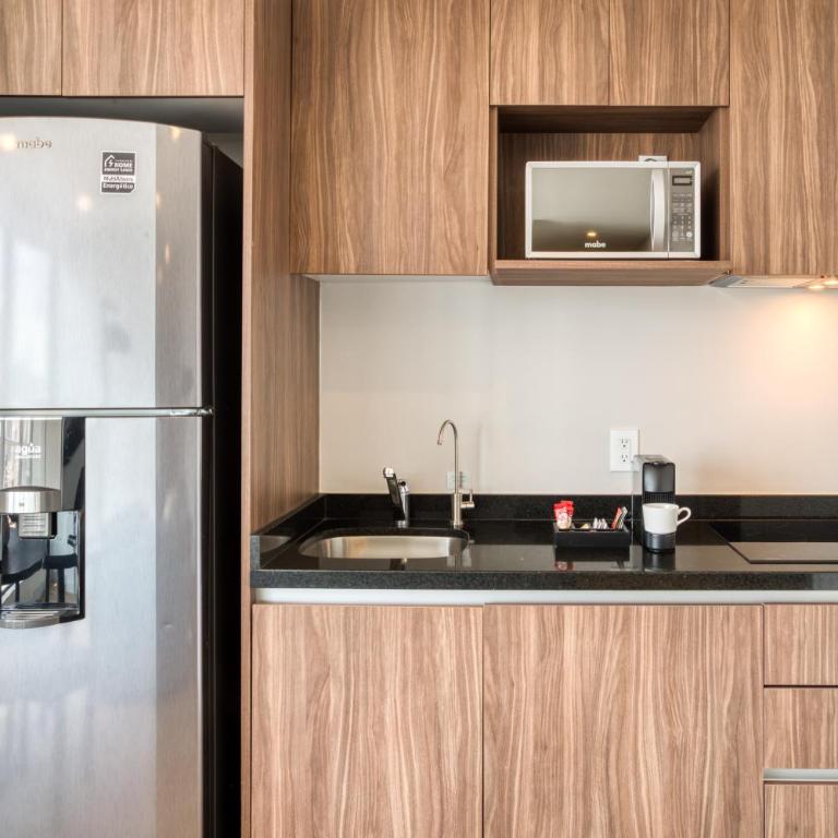 ULIV Mexico City - Two-Bedroom Apartment with Balcony - 10