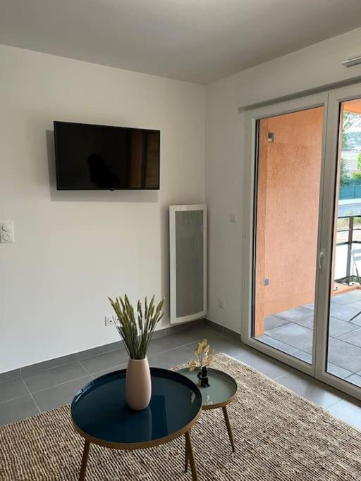Charmant appartement a Bormes les Mimosas - Apartamento de 1 dormitorio - 5