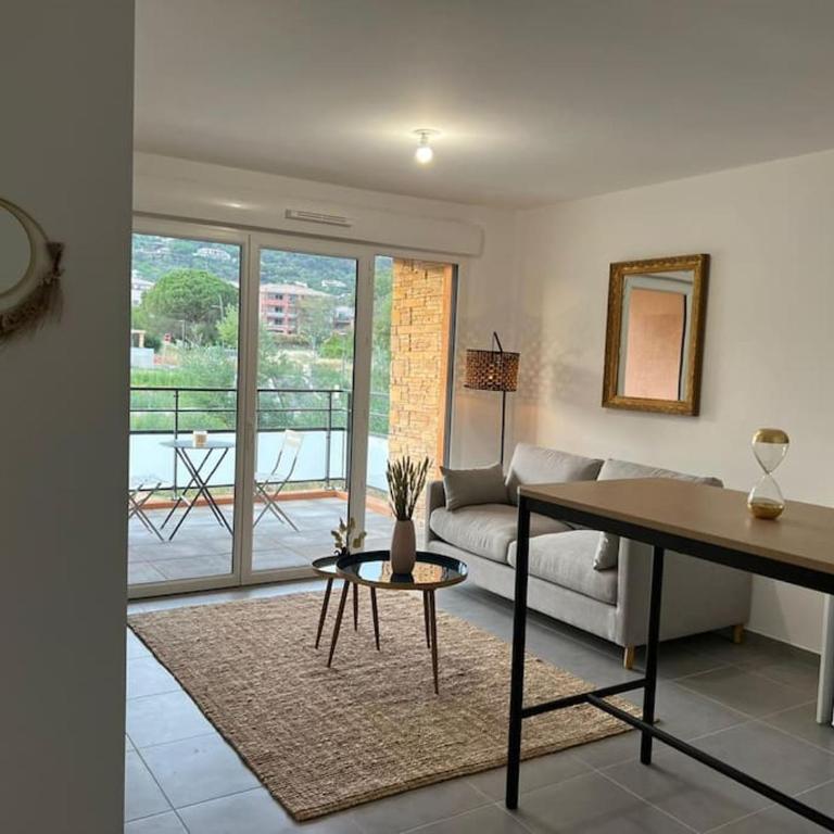 Charmant appartement a Bormes les Mimosas - Apartamento de 1 dormitorio - 12