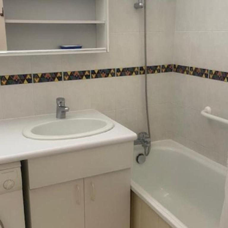 Les Menuires - 2 pièces - 5 pers - Balcon & WiFi - Animaux admis - FR-1-574-69 - Apartment - 3