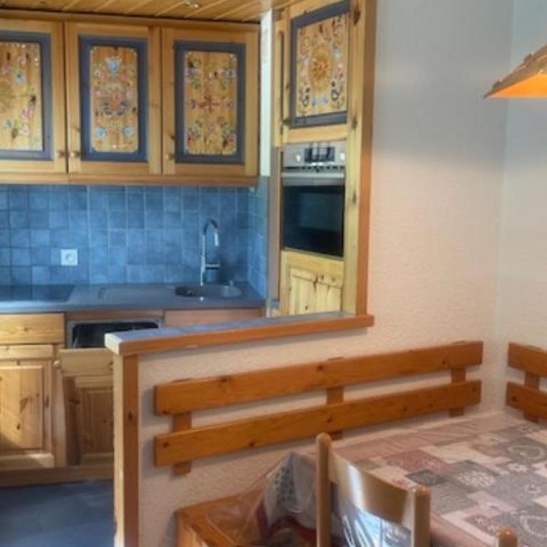 Les Menuires - 2 pièces - 5 pers - Balcon & WiFi - Animaux admis - FR-1-574-69 - Apartment - 5