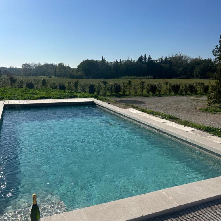 Charmante maison Provençale avec grand jardin - Casa con 1 dormitorio - 8