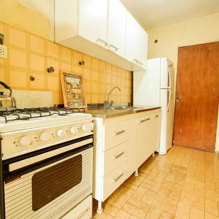 Edificio en Avenida Libertad - Apartamento - 6