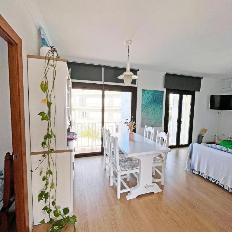 Apartamento con gran terraza en el centro - Apartamento de 2 dormitorios con balcón y terraza - 3