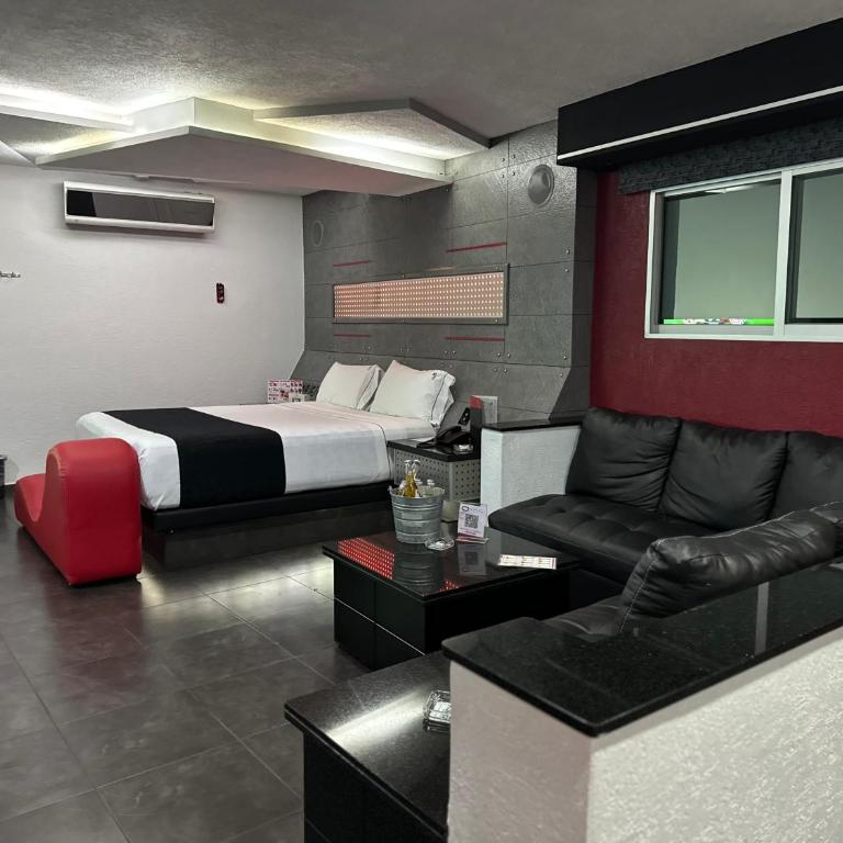 Kuboz Motor Hotel (Motel y Hotel) - Suite with Spa Bath - 1