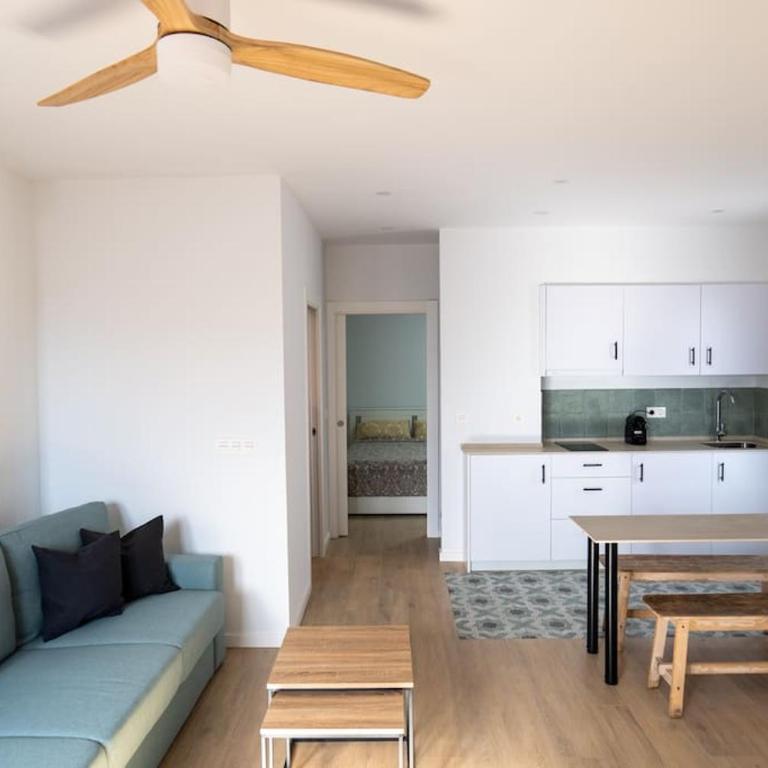 Loft nuevo con vistas al mar y montaña con Parking - Apartamento de 1 dormitorio - 1