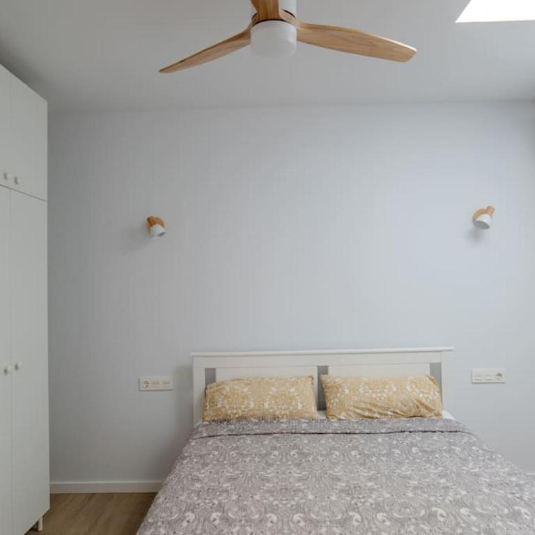 Loft nuevo con vistas al mar y montaña con Parking - Apartamento de 1 dormitorio - 11