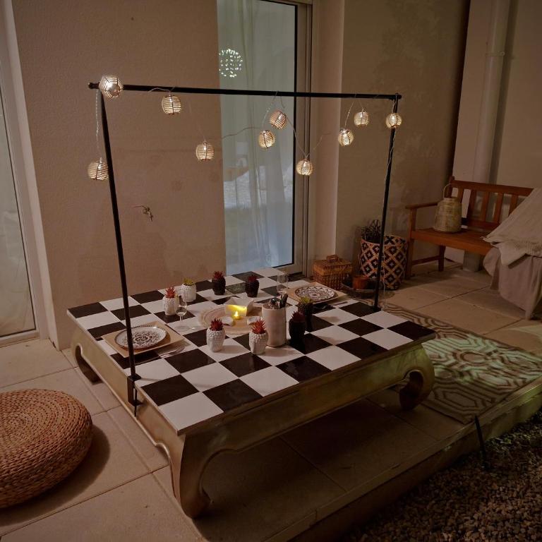 L'échiquier de Béziers - T2 déco soigné - Belle terrasse -Parking - Wifi - Appartement 1 Chambre - 18